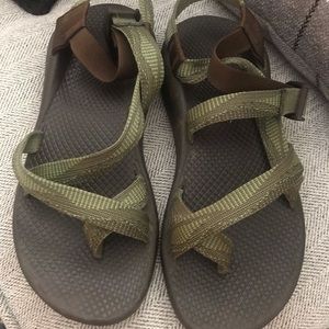 Chacos size 8